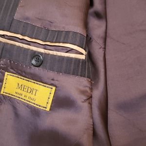 Men's suit